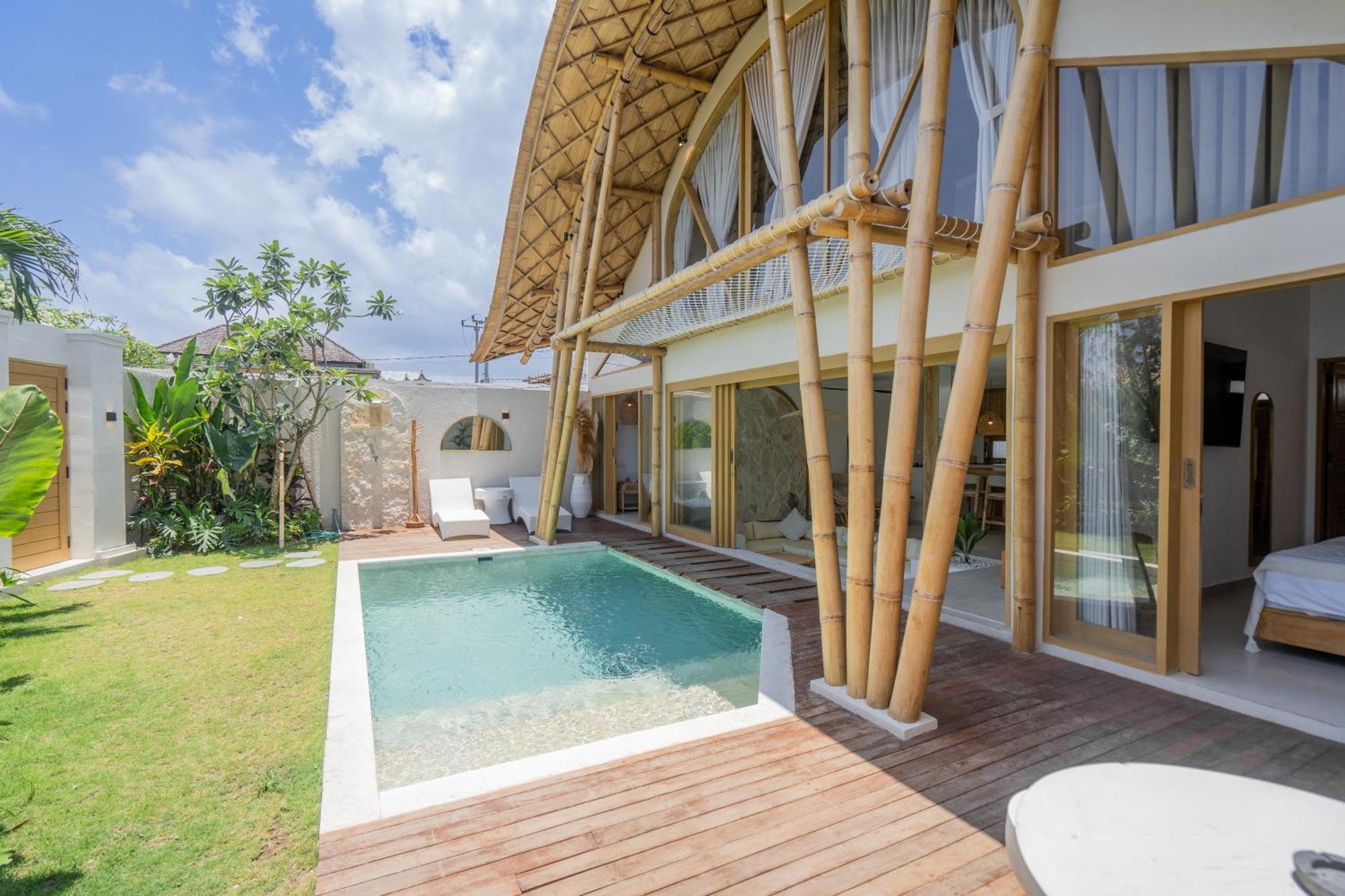 Villa Sunset Bamboo - 3Br Villa In Kerobokan Exterior photo